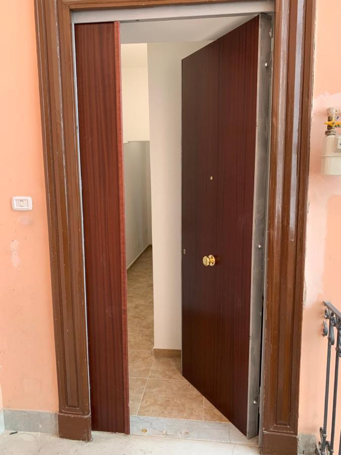 Miris Home Fast And Comfortable With Self Check In 8 Minutes Walk Near Naples Airport Exterior photo